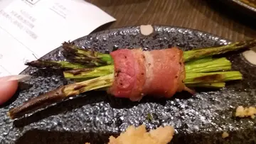 芦笋烟肉串