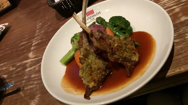 調味同菜都好, 係7成肉太硬, 紫薯蓉都唔錯