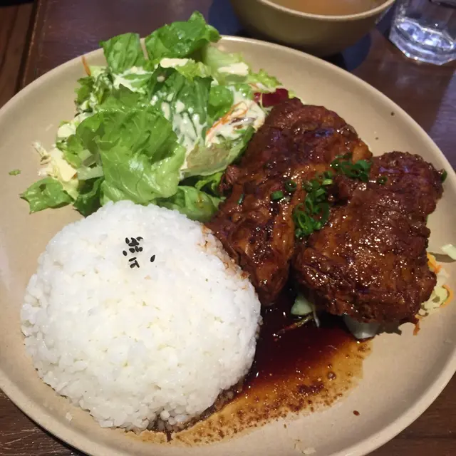 豬軟骨飯