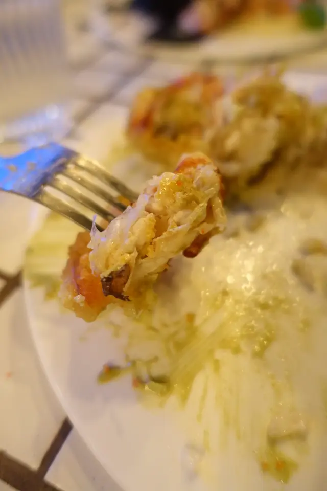 口味清怡又夠味，即炸軟殼蟹甘香卜卜脆，帶出陣陣鮮美！