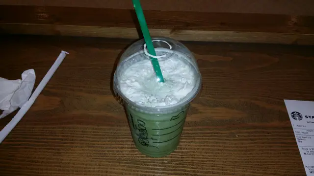 抹茶忌廉星冰樂（大）