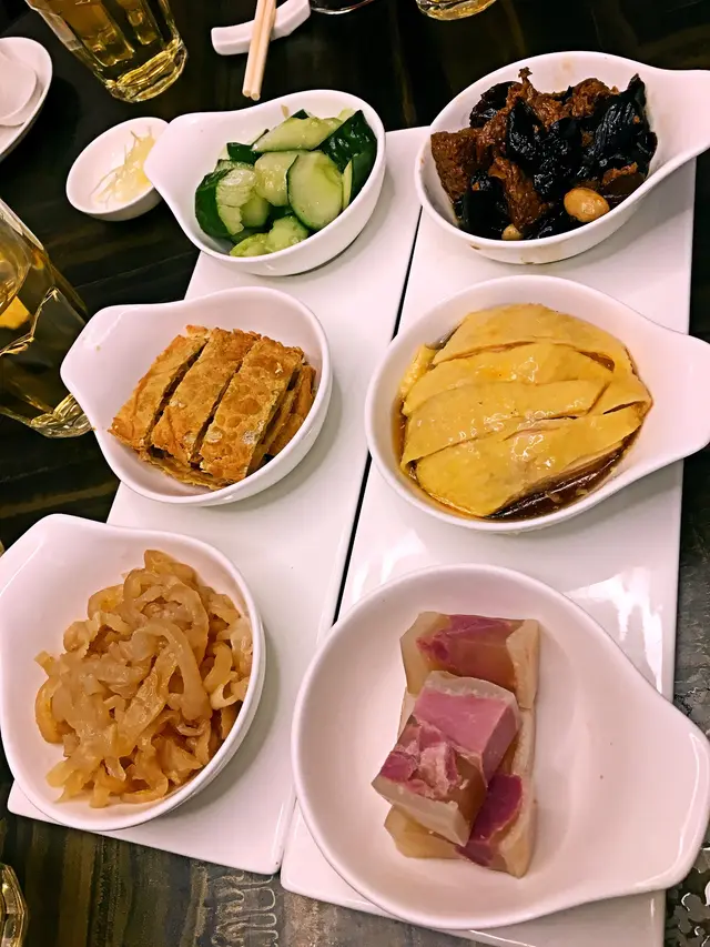 前菜水準都唔差，85蚊有三樣前菜，性價比都幾高。