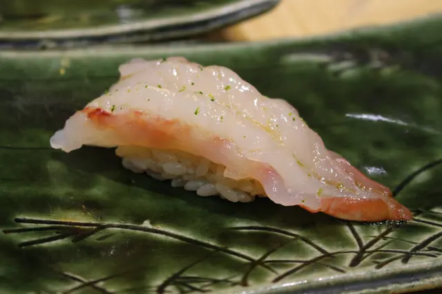 點紋牡丹蝦壽司