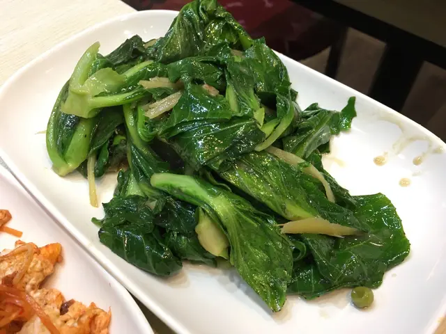 泰式咸魚炒椰菜苗