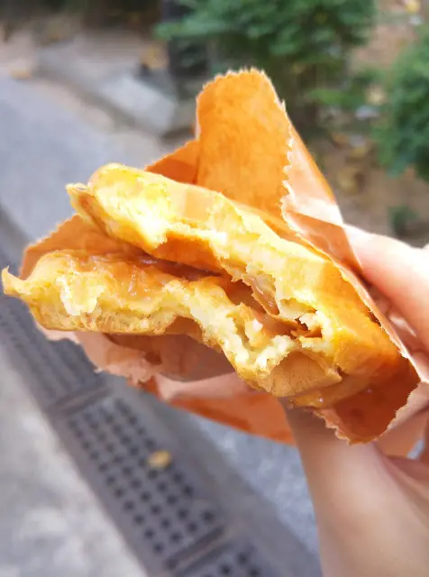 熱力把醬料溶化令整件格仔餅生色不少