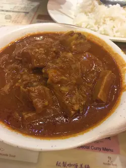 咖喱牛腩