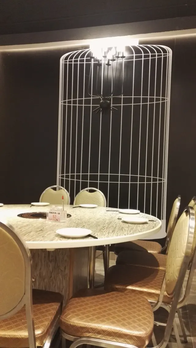 黑白配搭,型格時尚