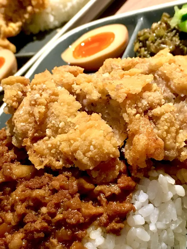 炸雞排肉燥飯