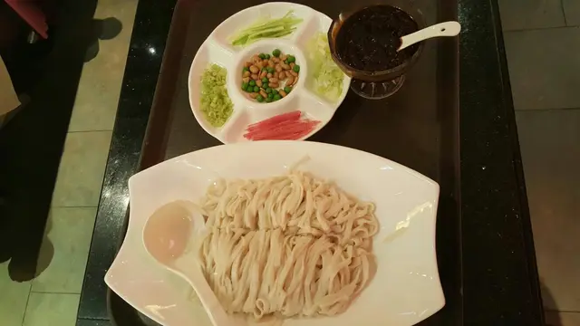 跟想象中唔同,味道一般吧。吃到最後也吃不下了