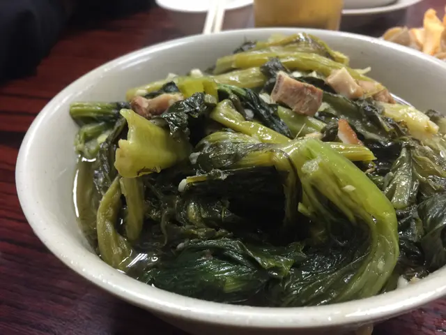 其實是菜芯,燜到非常淋身,但比較多油。