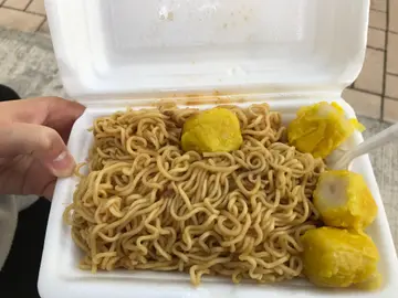 捞面加烧卖 Indomie&Siu Mai