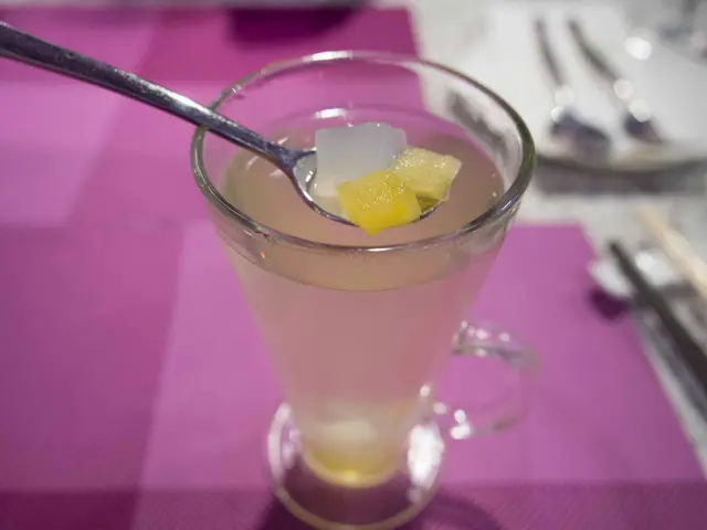 滋潤蘋果雪梨海底椰 (熱)