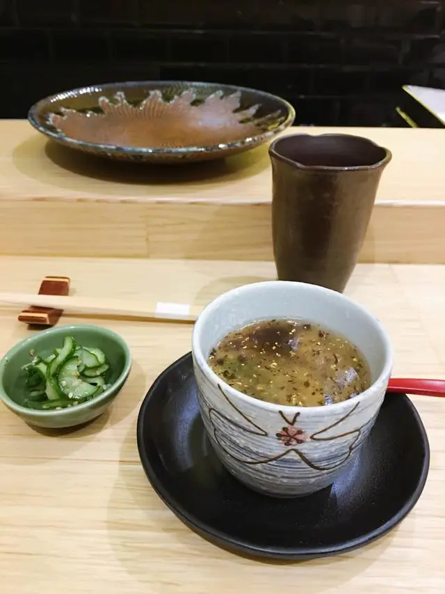 黒松露茶碗蒸配芝麻青瓜漬