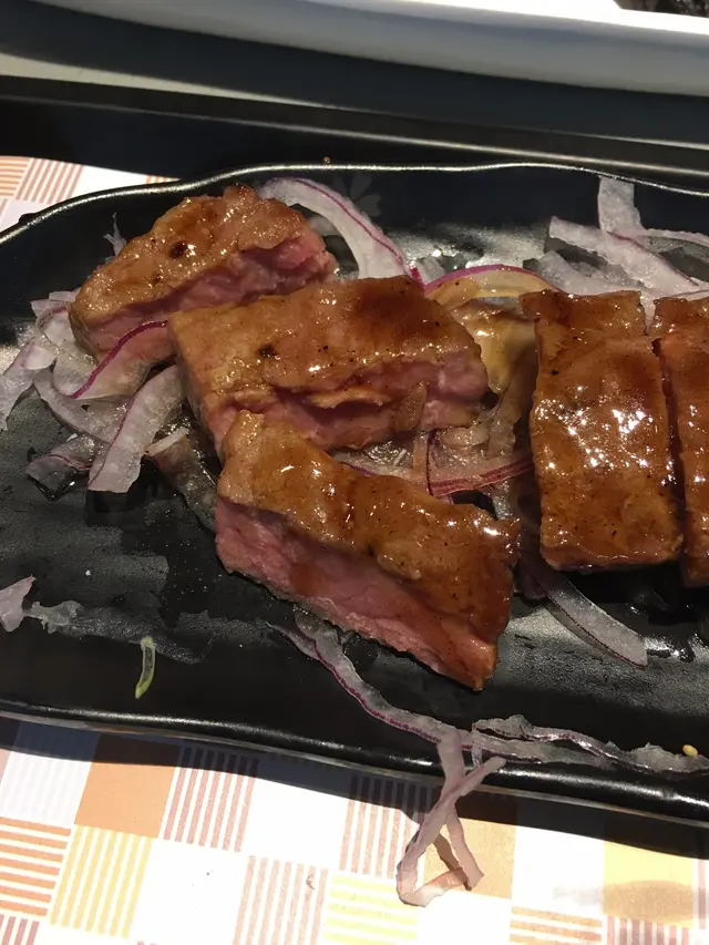 岩鹽牛排定食