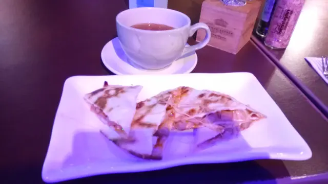 BBQ烤雞墨西哥烤餅 