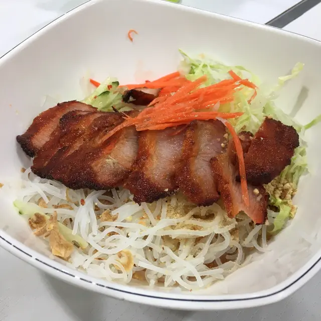 豬頸肉撈檬