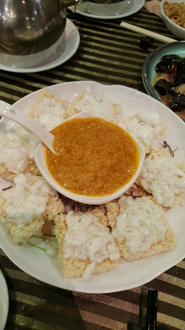 蟹粉蛋白金苗盞