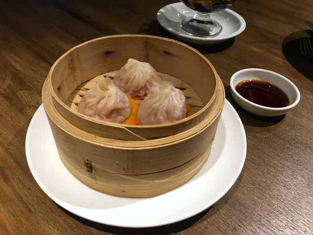 Evelyn's Garden Juice Xiao Lung Bao