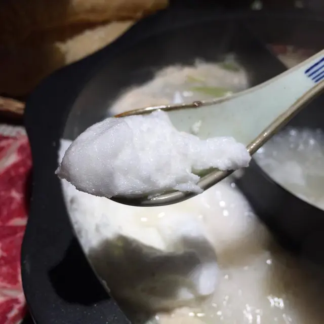 雪山飛龍鍋 (蛋白球)