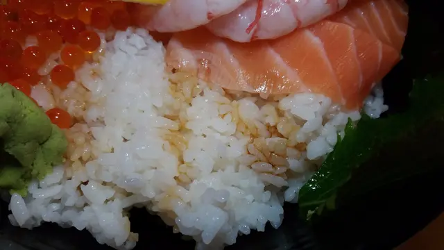 極上赤山刺身飯