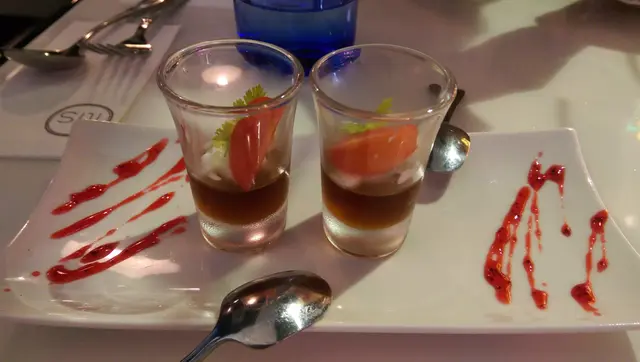 水牛芝士伴紫蘇梅蕃茄凍