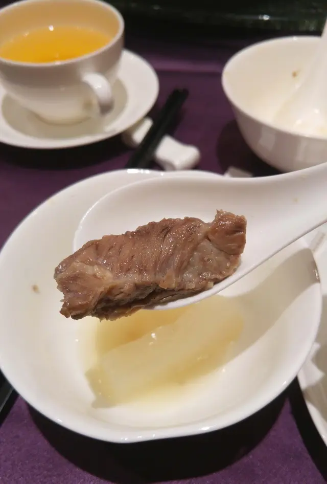 清湯蘿蔔牛腩煲