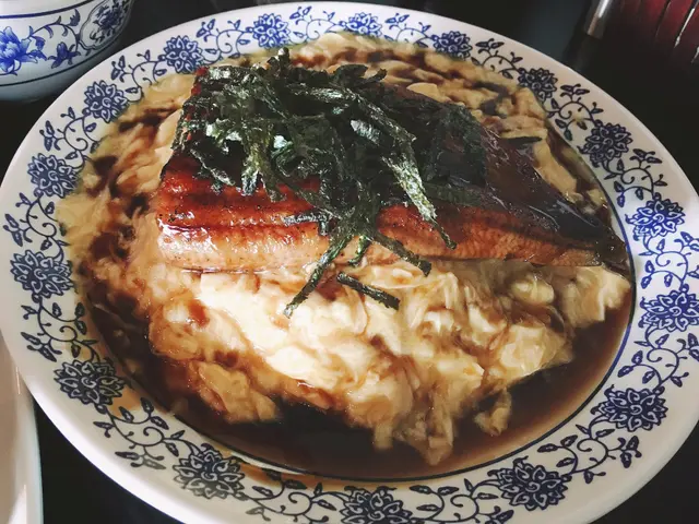 蒲燒鰻魚蛋包飯