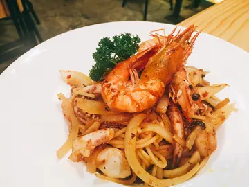 森巴酱大虾海鲜炒意粉