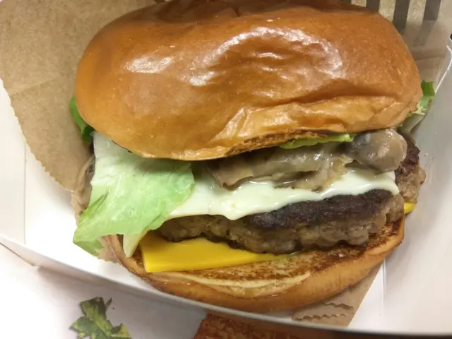 磨菇安格斯牛堡