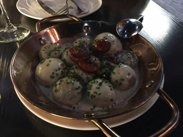 松露寫法國原粒蘑菇