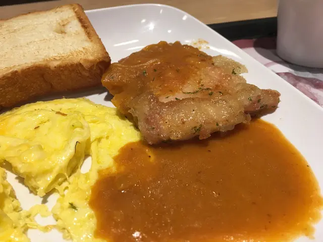 蜜糖雞扒牛乳炒滑蛋