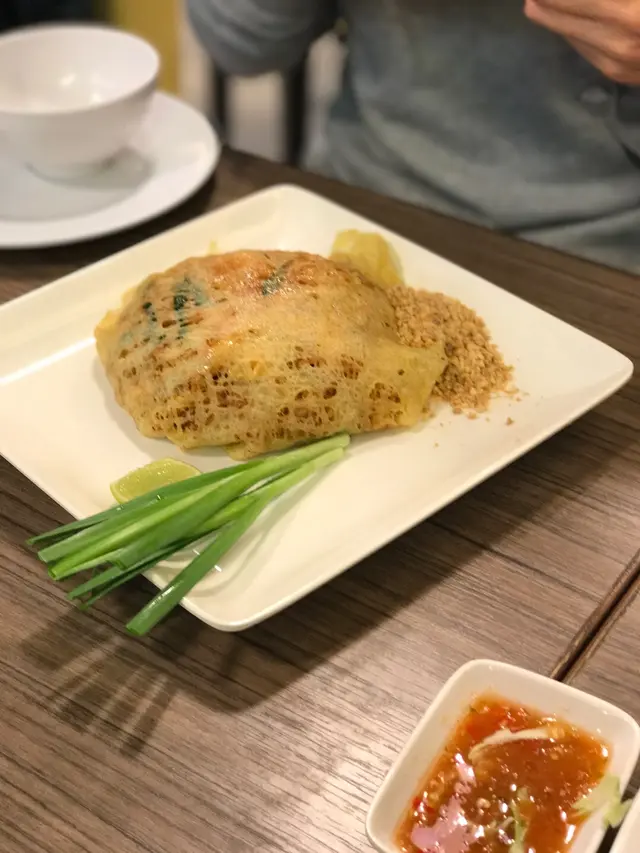 蛋包鮮蝦金邊粉