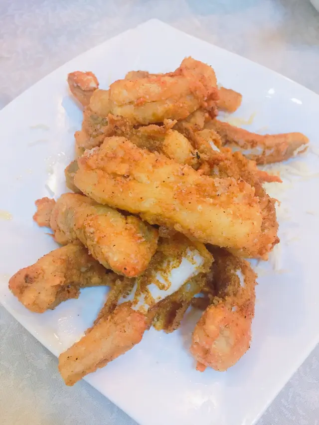 外脆內軟,同平時食到的口感好唔一樣