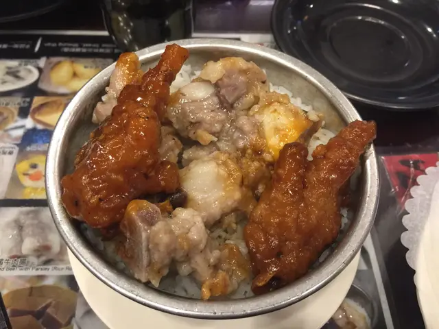 鳳爪排骨飯飯粒軟硬分明
