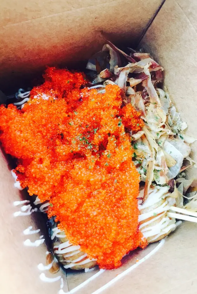 木魚放側邊賣相較差  配蟹子口感獨特  章魚大粒有咬口