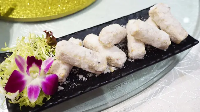 酥脆乾身的反沙芋, 是心目中佔一重要席位的潮式甜品