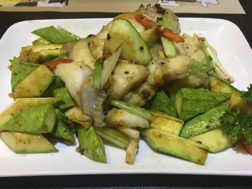 黑松露炒龙趸球