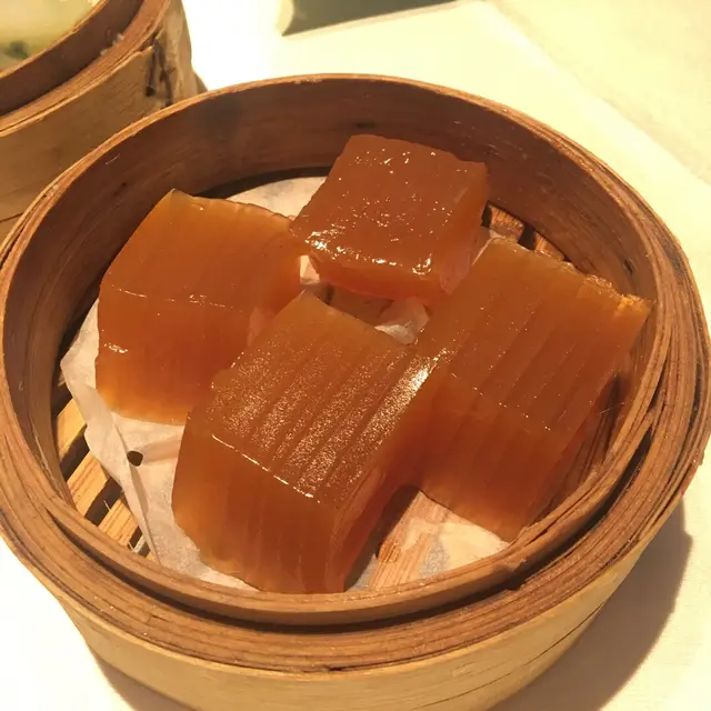 呢個紅棗糕而家好多酒家都有，呢個都好食