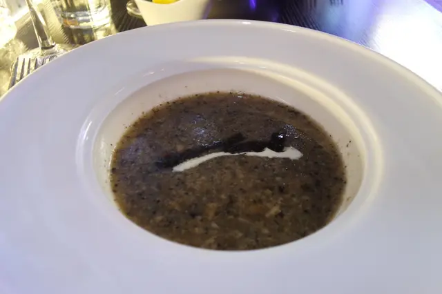 松露蘑菇湯