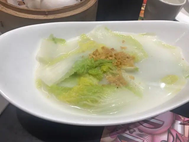 魚湯浸娃娃菜