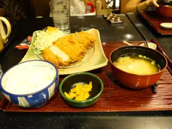 吉列黑豚猪扒定食