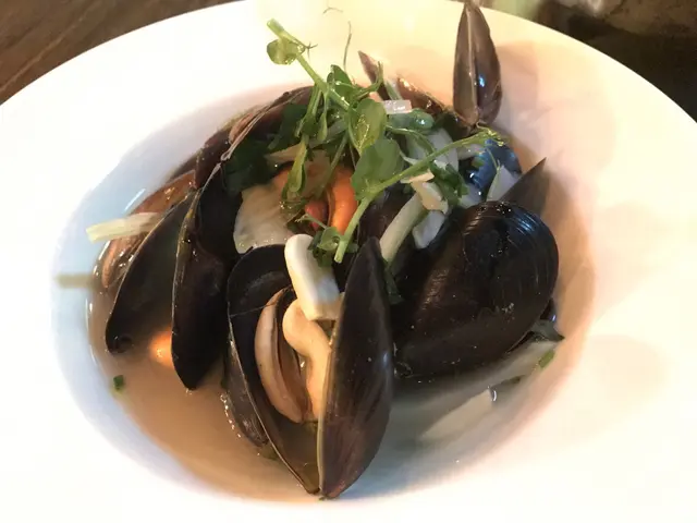 蒜香白酒蒸煮季節時令藍青口