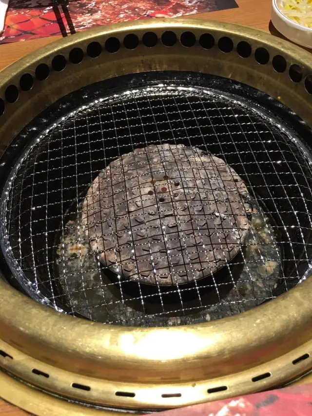 到達時,暫只有1枱客,這爐見到都唔開胃,下面好多污物