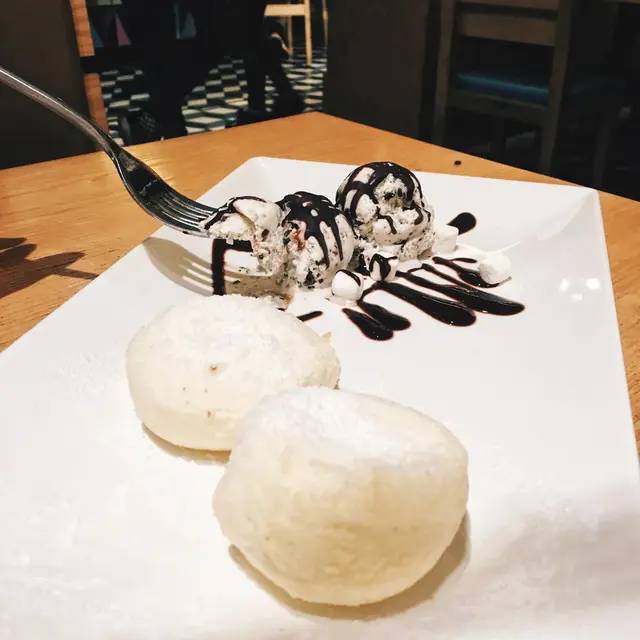 奶黃高力配雪糕