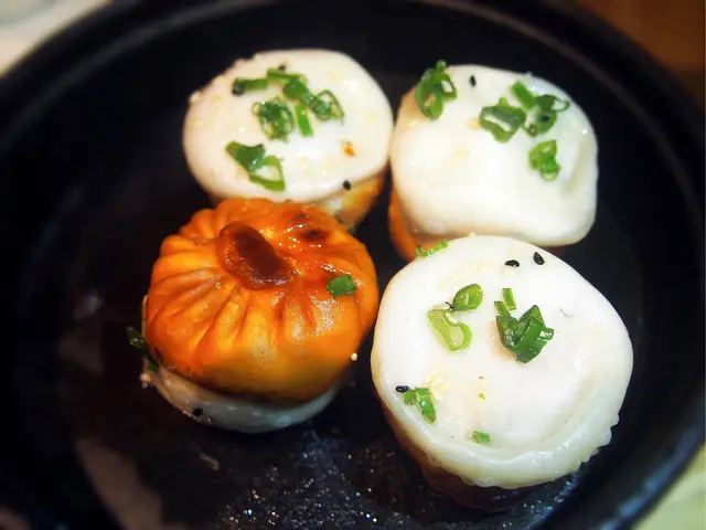 羅春閣爆汁生煎包