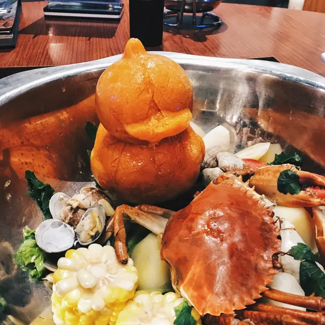 鮮蟹鍋花甲湯底