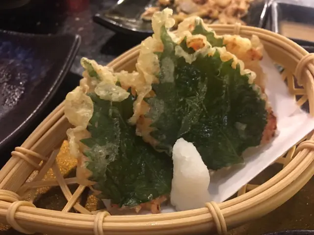 蝦膠大葉天婦羅