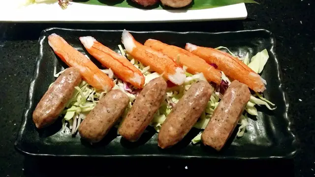 台式黑椒腸黑椒味超級強勁 岩哂愛黑椒嘅您
日式蟹柳即蟹爪棒 烚幾秒就食得