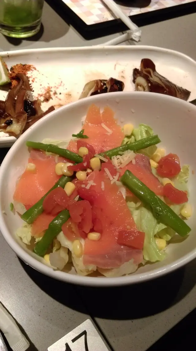 煙燻三文魚沙律