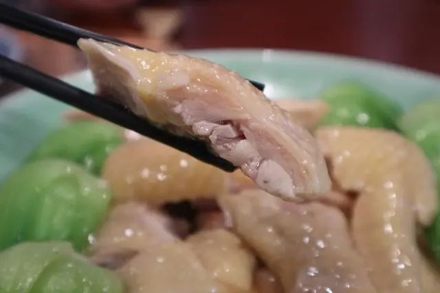 菜膽上湯雞 (半隻)